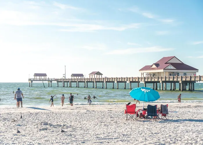 Resort With Heated Pool, Steps To Sand, Coral A-4 Clearwater Beach